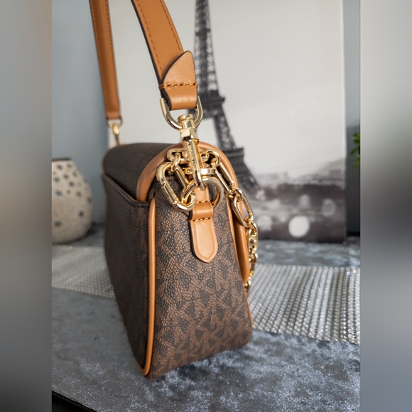 ❗️LOW START❗️Michael Kors Parker Medium Logo Shoulder Bag- NWOT - Picture 8 of 14